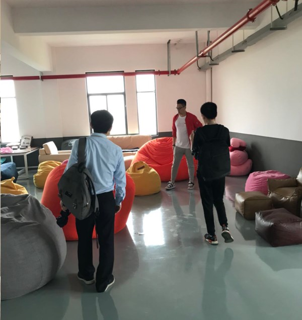 不管懶人沙發(fā)產(chǎn)品還是服務(wù) 寧波客戶都覺(jué)得尚都家居非常棒